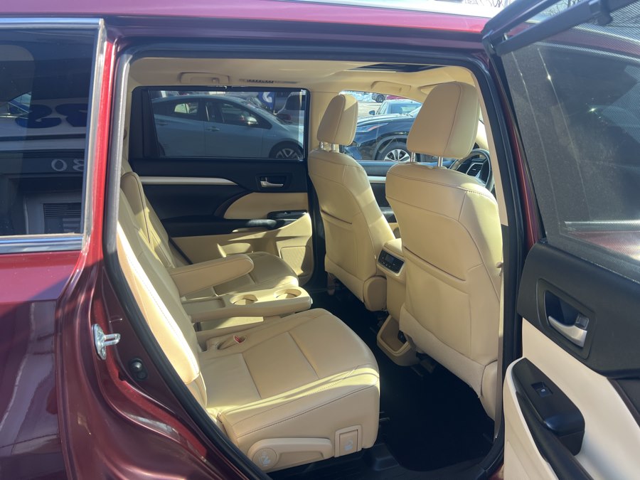 2015 Toyota Highlander XLE - Photo 23