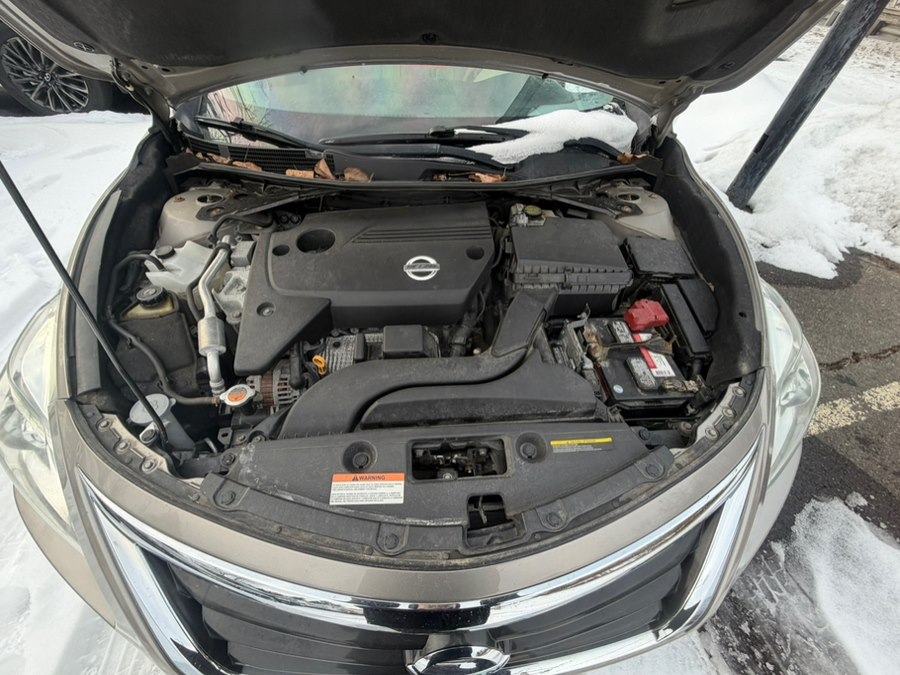 2015 Nissan Altima S - Photo 23