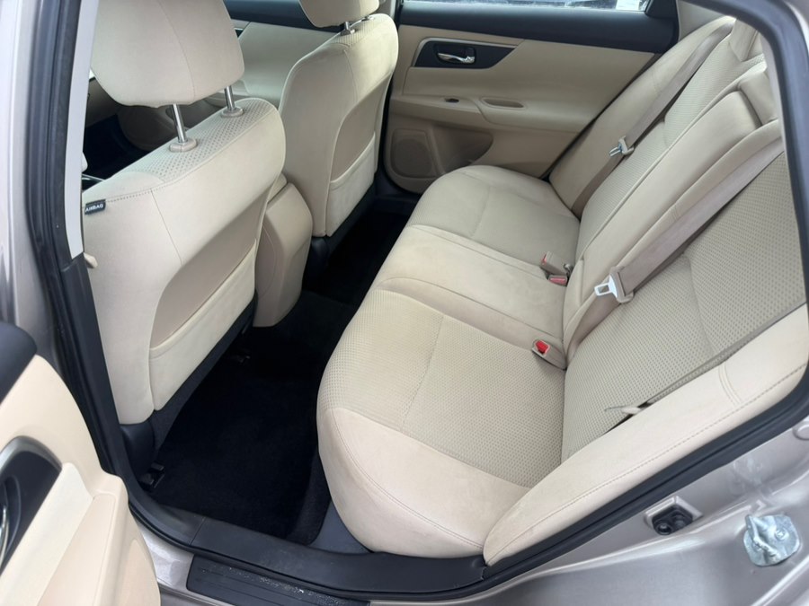 2015 Nissan Altima S - Photo 17