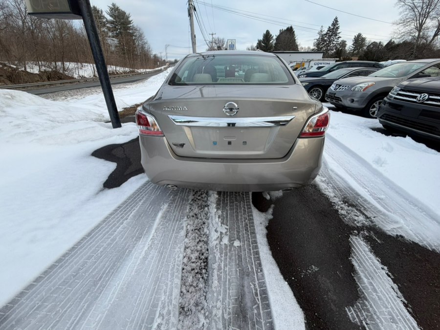 2015 Nissan Altima S - Photo 4