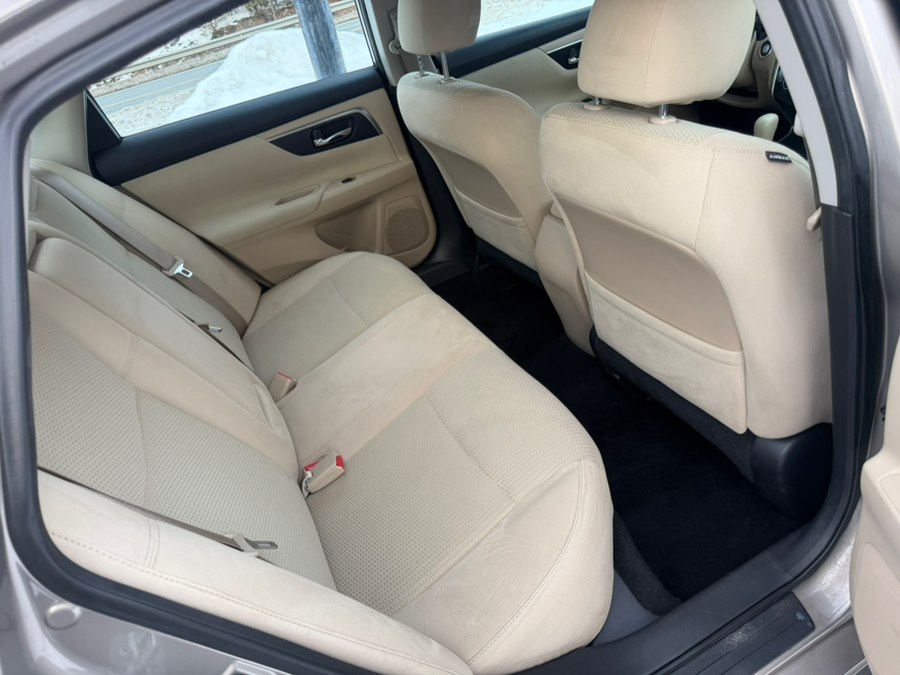 2015 Nissan Altima S - Photo 20