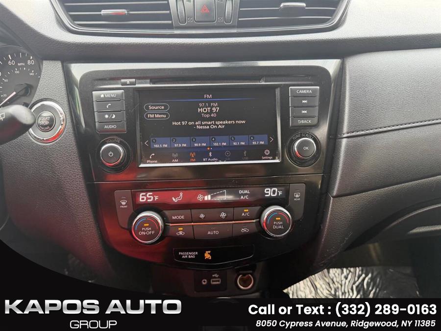 2019 Nissan Rogue SV - Photo 14
