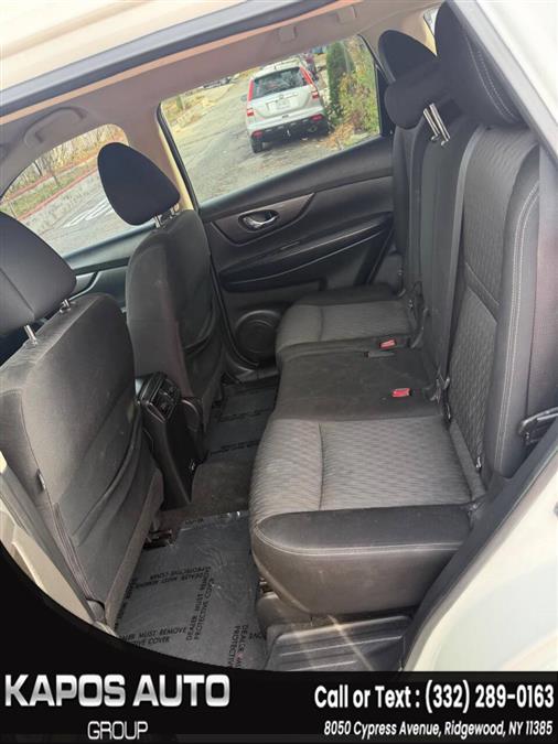 2019 Nissan Rogue SV - Photo 19