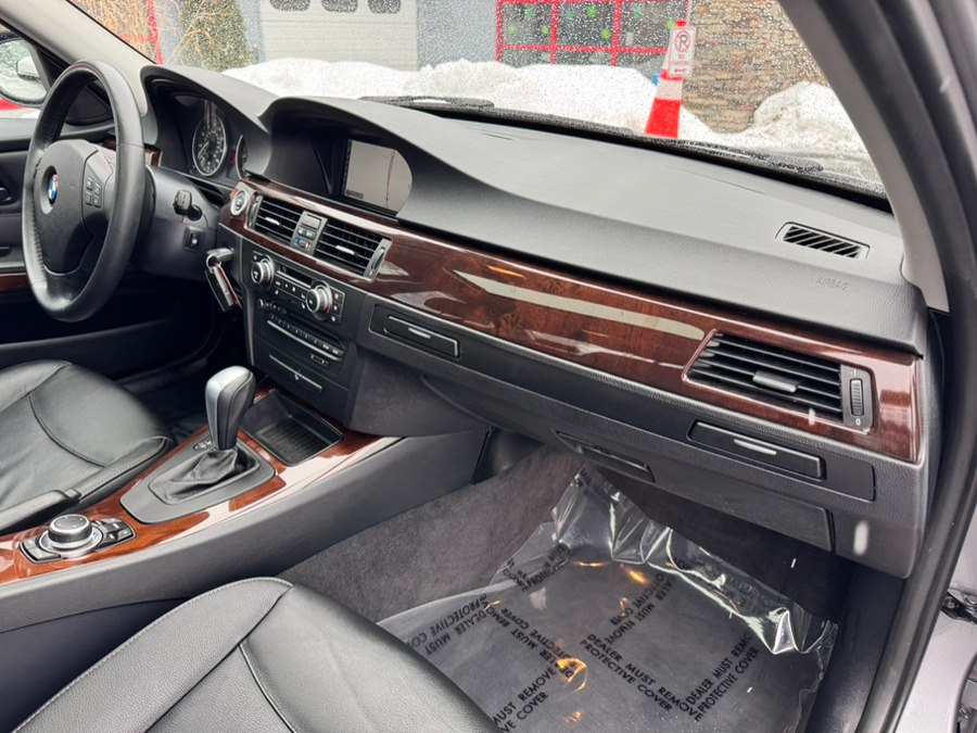 2011 BMW 3 Series 335i - Photo 14