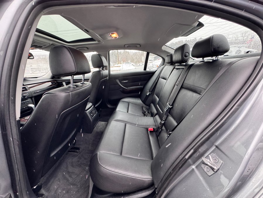 2011 BMW 3 Series 335i - Photo 11