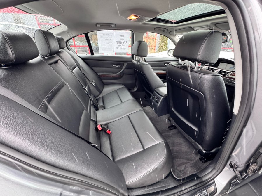 2011 BMW 3 Series 335i - Photo 12