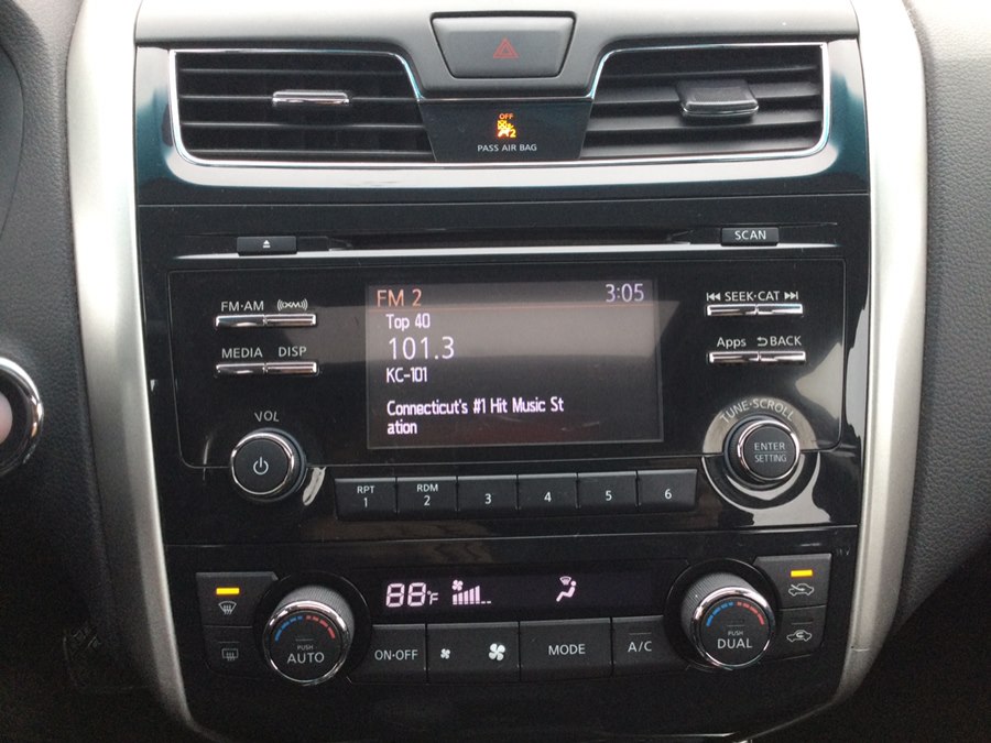 2015 Nissan Altima SV - Photo 14