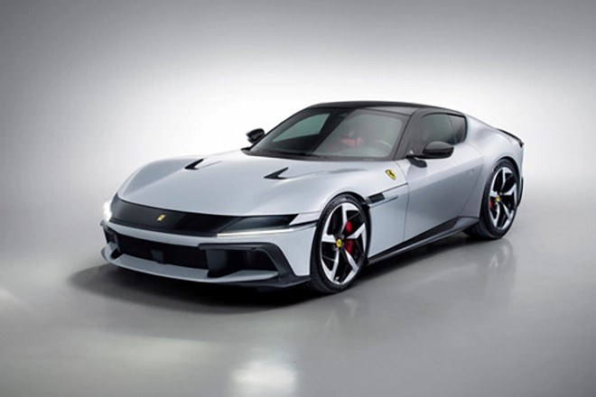 Used 2025 Ferrari 12Cilindri in Croton on Hudson, New York | Car Lease Gurus. Croton on Hudson, New York
