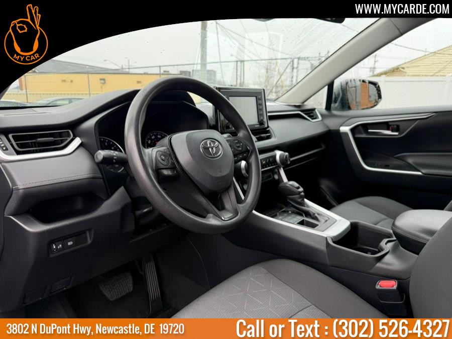 2022 Toyota RAV4 XLE - Photo 22