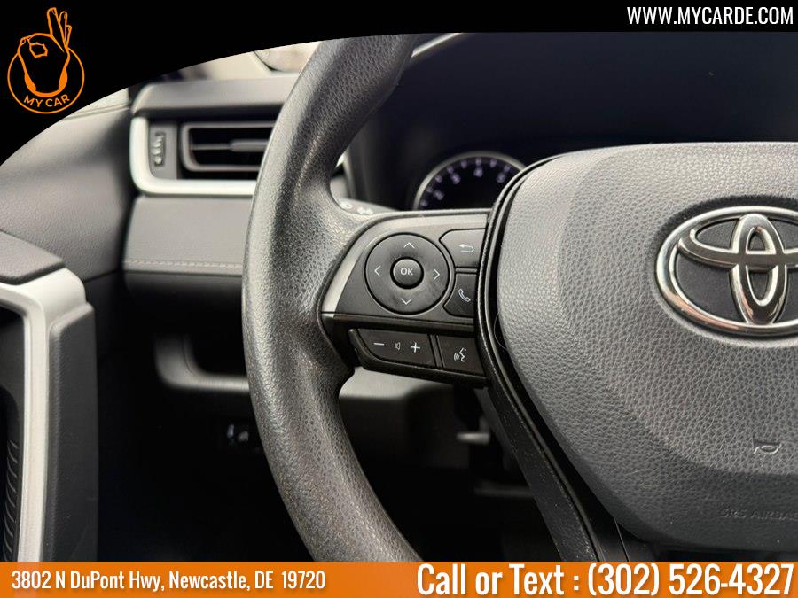 2022 Toyota RAV4 XLE - Photo 24