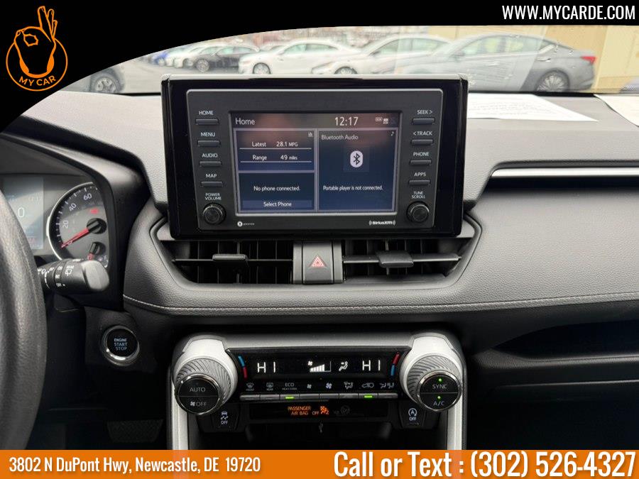 2022 Toyota RAV4 XLE - Photo 29