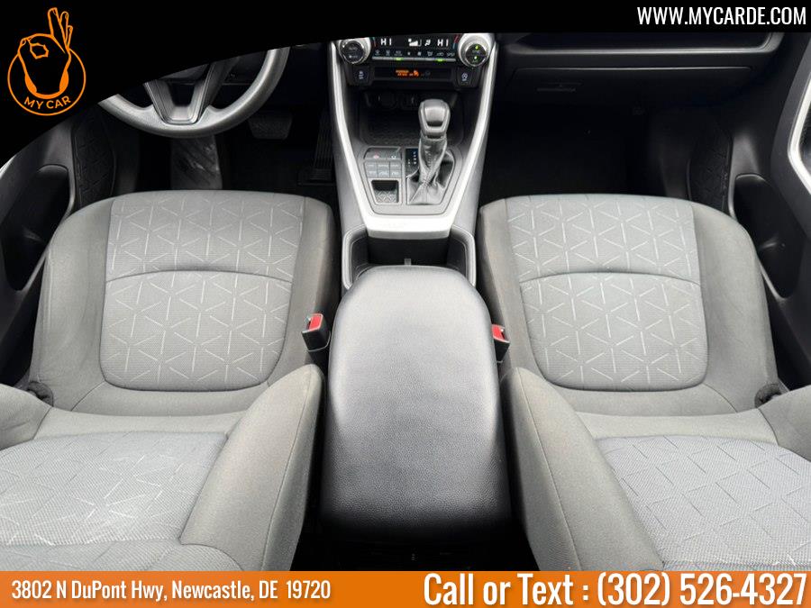 2022 Toyota RAV4 XLE - Photo 27