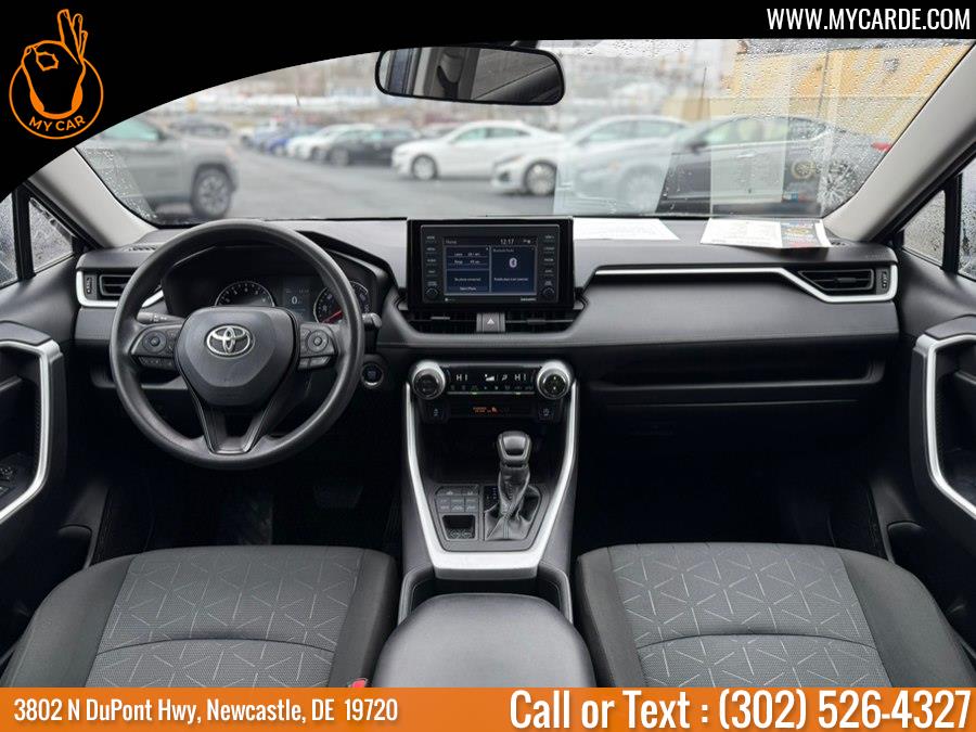 2022 Toyota RAV4 XLE - Photo 32