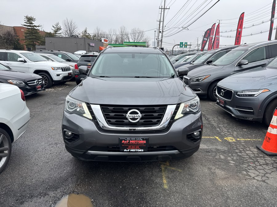 2017 Nissan Pathfinder Platinum 4WD