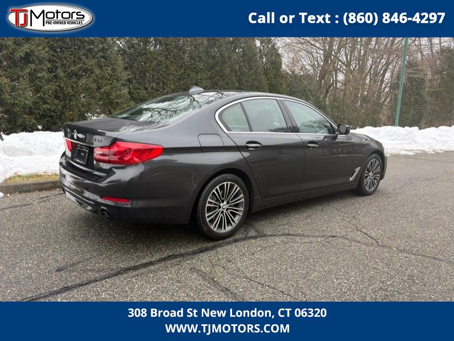 2018 BMW 5 Series 530i - Photo 6