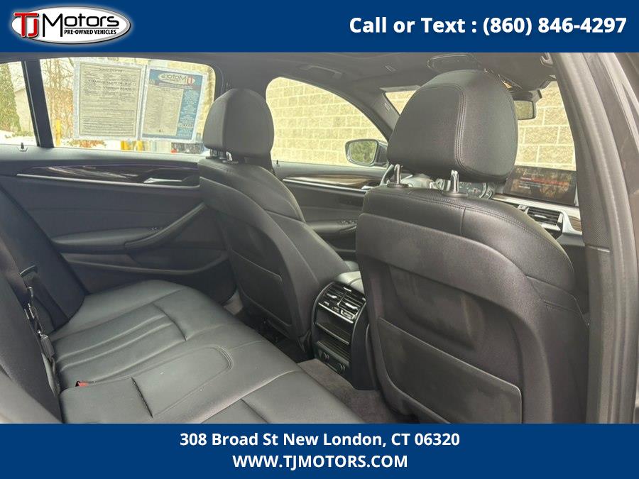 2018 BMW 5 Series 530i - Photo 11