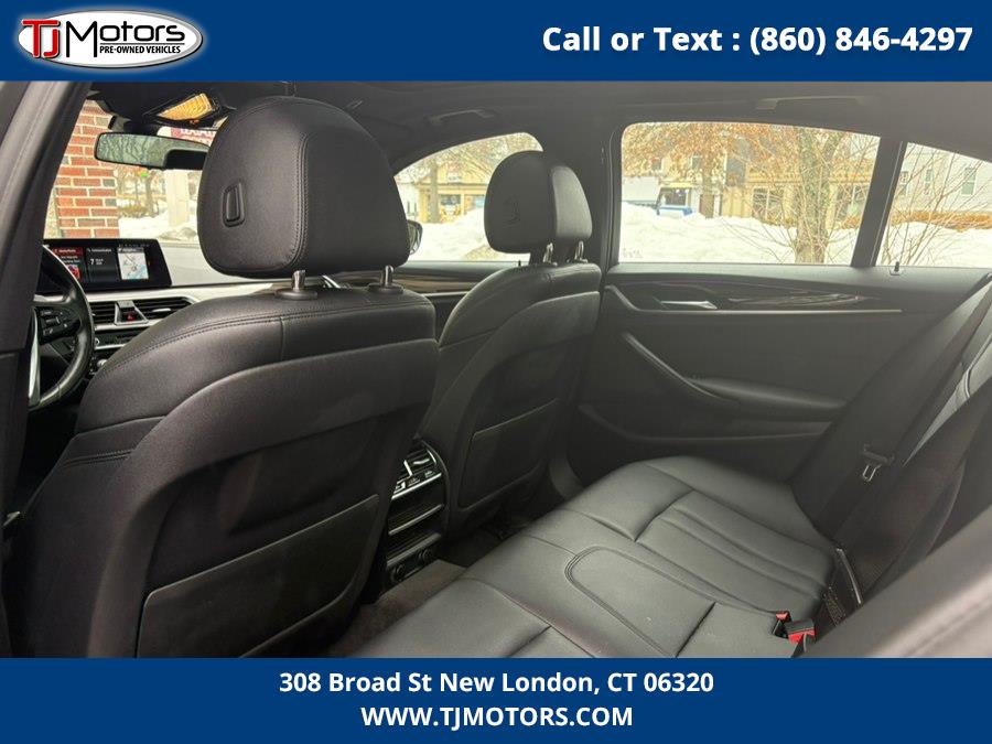 2018 BMW 5 Series 530i - Photo 10