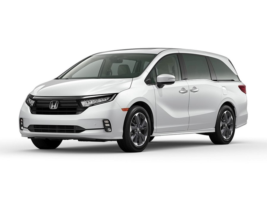 Used 2025 Honda Odyssey in Croton on Hudson, New York | Car Lease Gurus. Croton on Hudson, New York