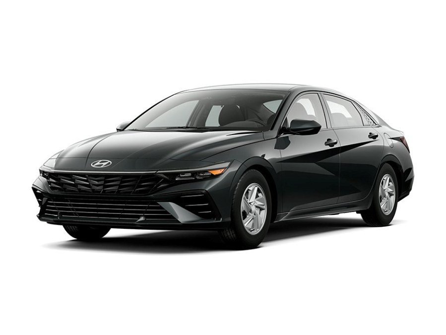 Used 2025 Hyundai Elantra in Croton on Hudson, New York | Car Lease Gurus. Croton on Hudson, New York