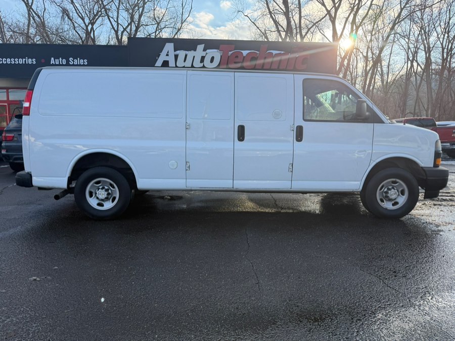 Used 2021 Chevrolet Express Cargo Van in New Milford, Connecticut | Auto Technic LLC. New Milford, Connecticut
