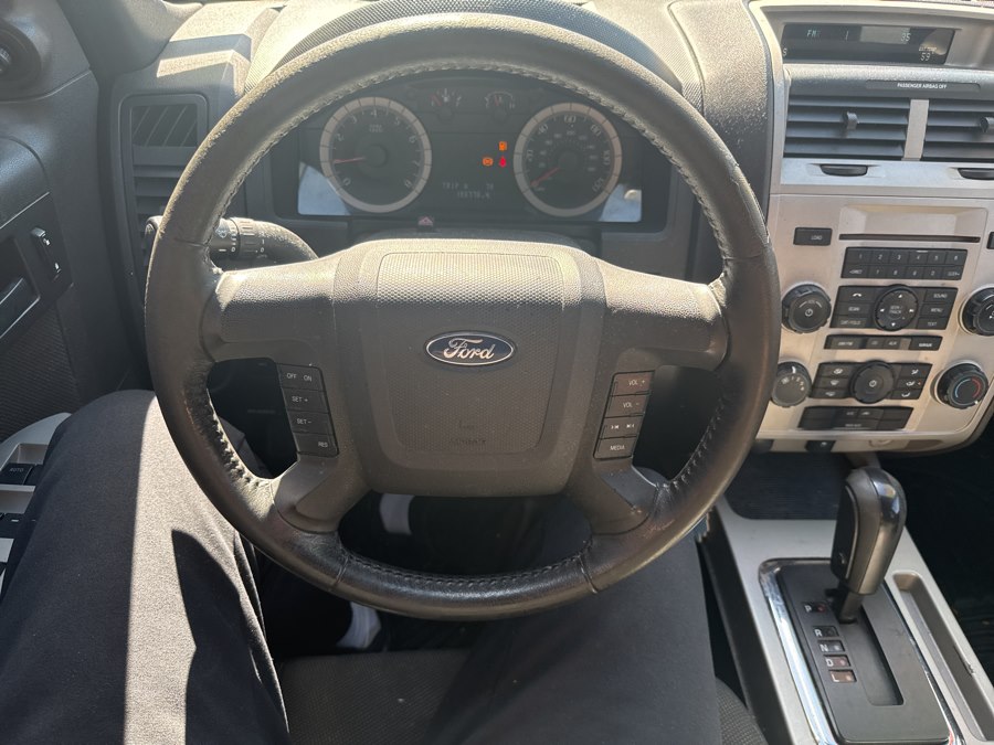 2009 Ford Escape XLT - Photo 13