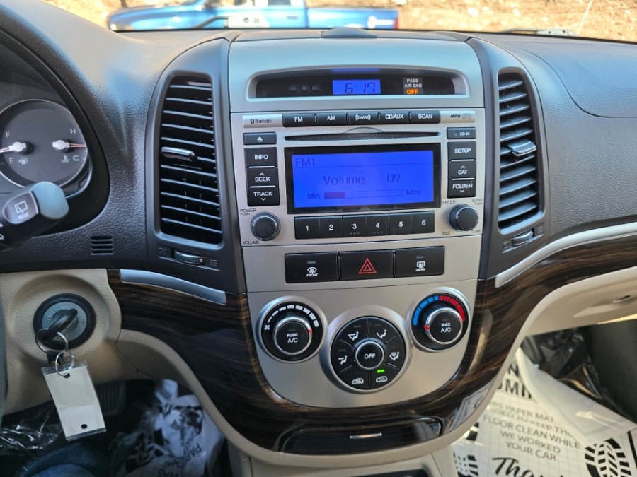 2012 Hyundai Santa Fe GLS - Photo 18