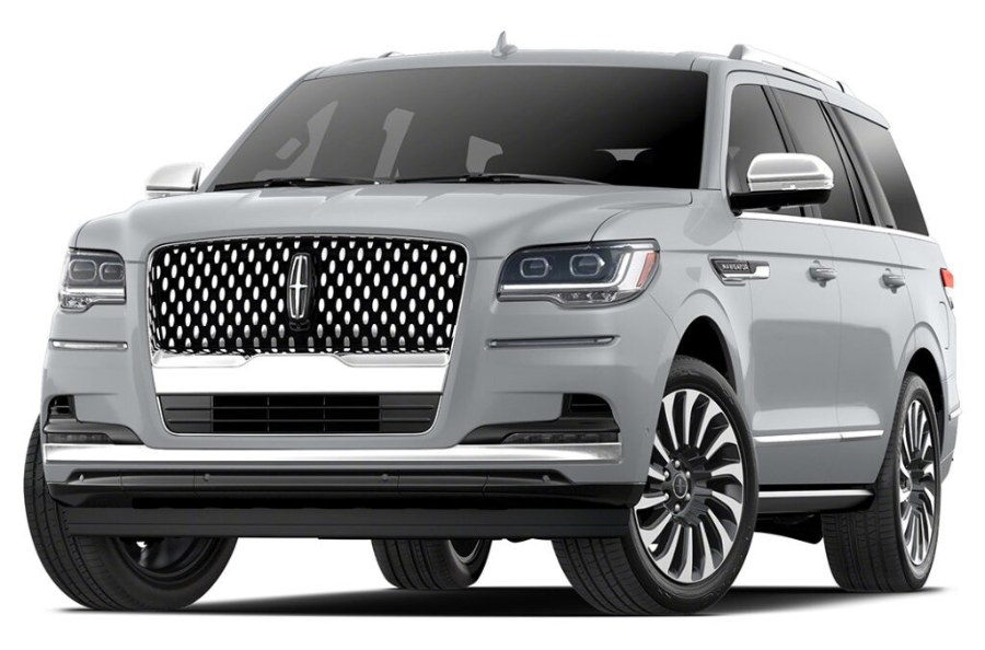 Used 2025 Lincoln Navigator in Croton on Hudson, New York | Car Lease Gurus. Croton on Hudson, New York