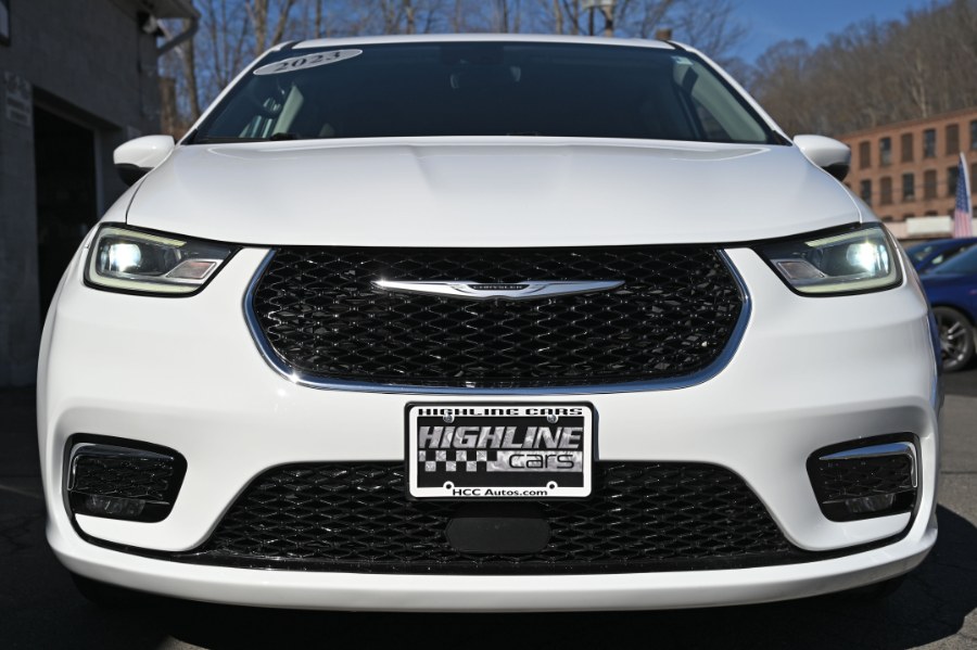 2023 Chrysler Pacifica Touring L - Photo 7