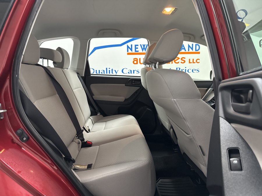 2015 Subaru Forester i - Photo 15