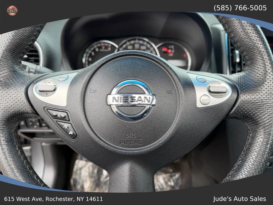 Nissan Maxima photo 11