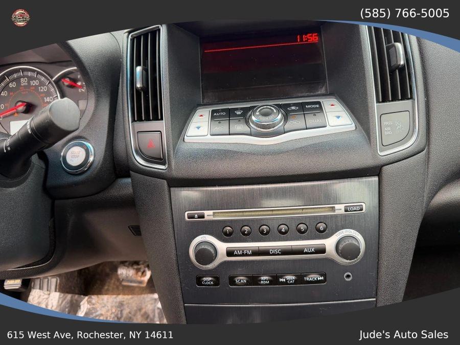 Nissan Maxima photo 12