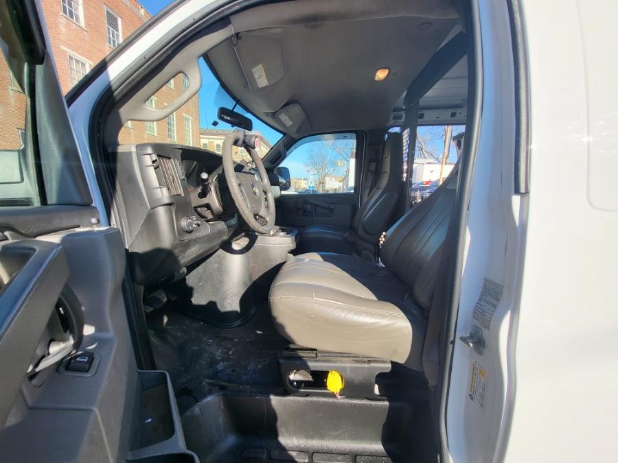 2019 Chevrolet Express Cargo Work Van - Photo 9