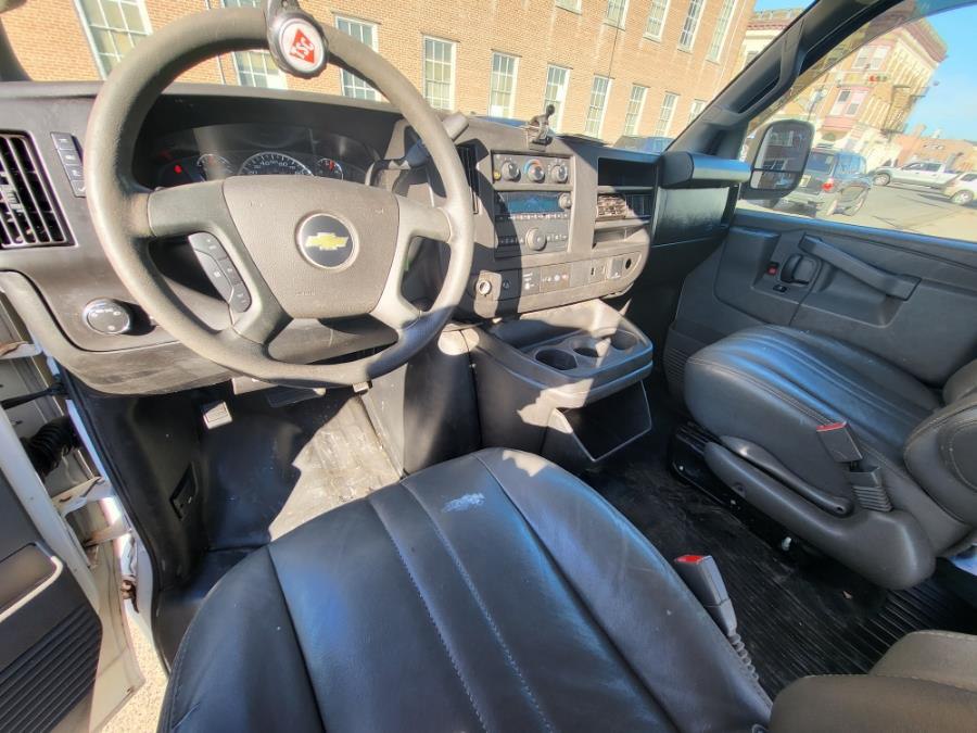 2019 Chevrolet Express Cargo Work Van - Photo 10