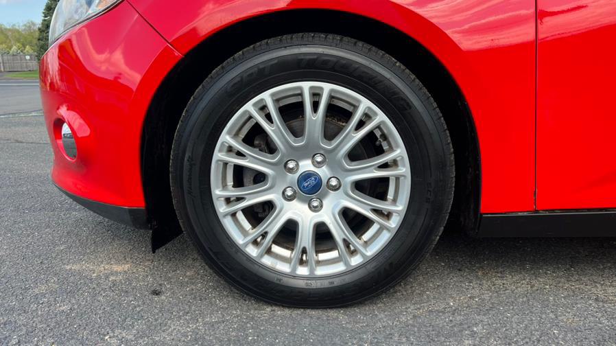 2012 Ford Focus SE - Photo 10