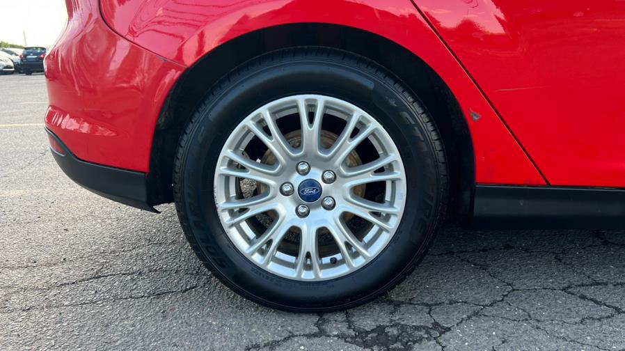 2012 Ford Focus SE - Photo 8