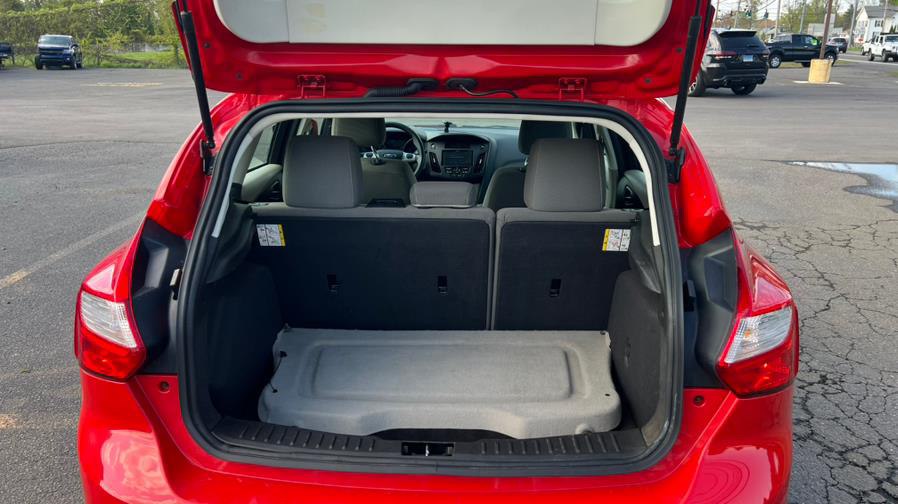 2012 Ford Focus SE - Photo 16