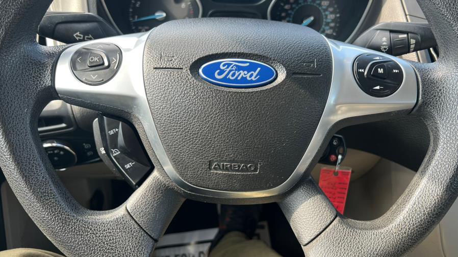 2012 Ford Focus SE - Photo 27