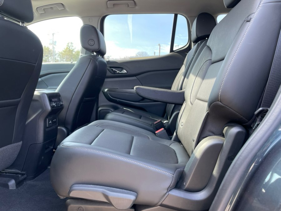 2020 GMC Acadia SLT - Photo 13