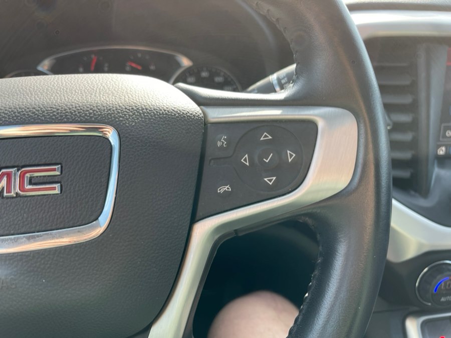 2020 GMC Acadia SLT - Photo 22