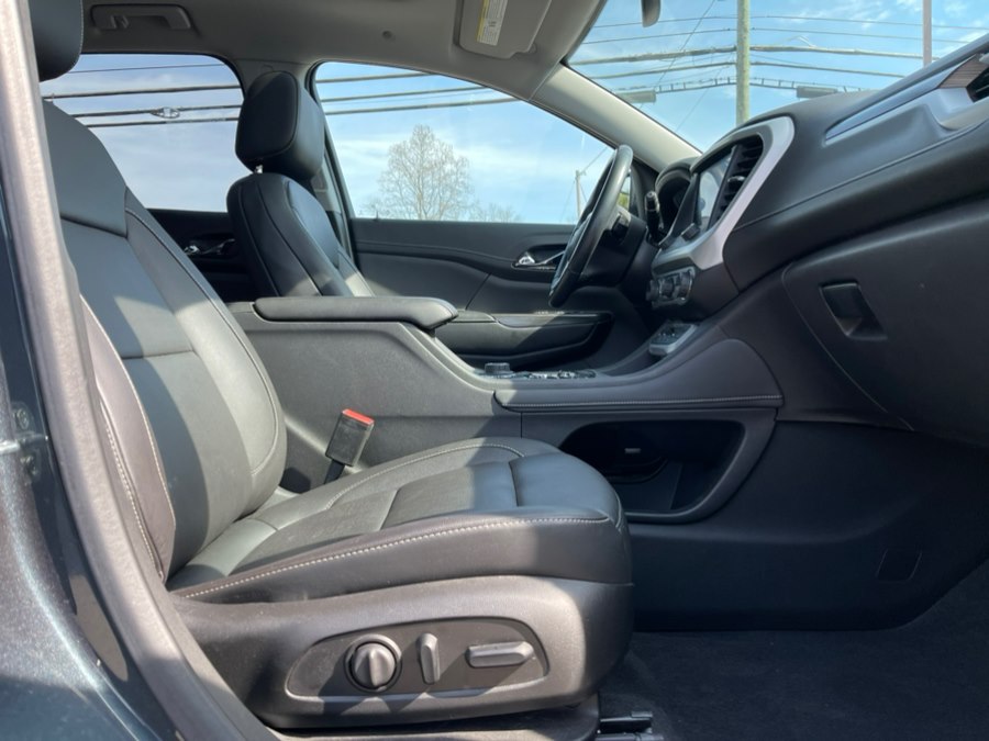 2020 GMC Acadia SLT - Photo 9