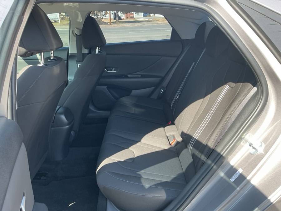 2023 Hyundai Elantra SEL - Photo 11