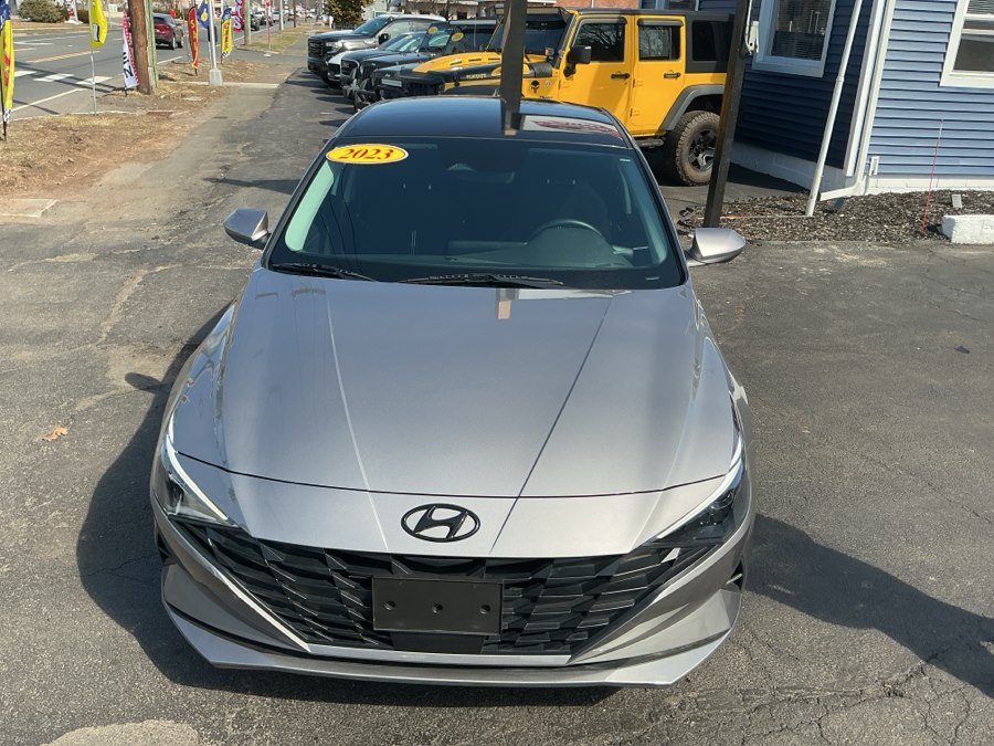2023 Hyundai Elantra SEL - Photo 28