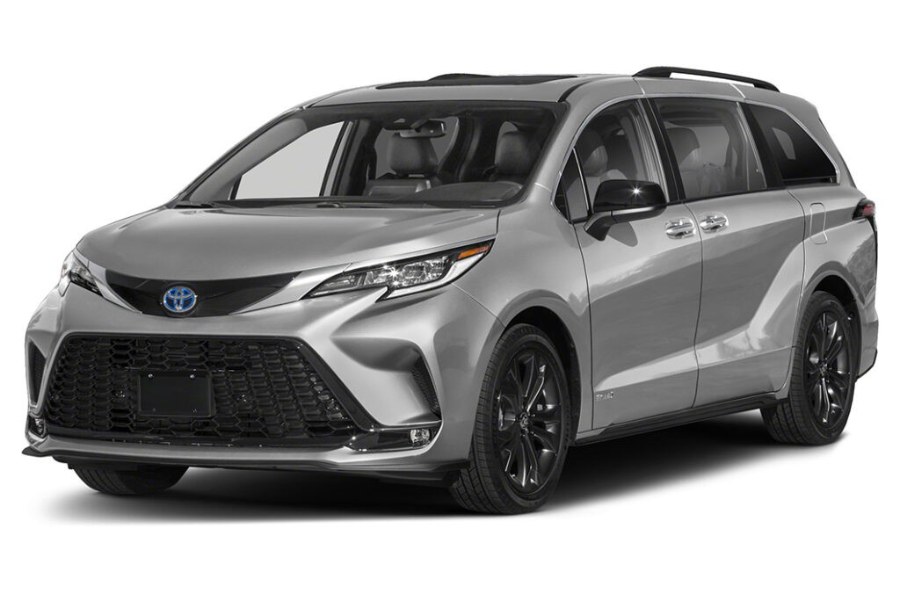 Used 2026 Toyota Sienna in Croton on Hudson, New York | Car Lease Gurus. Croton on Hudson, New York