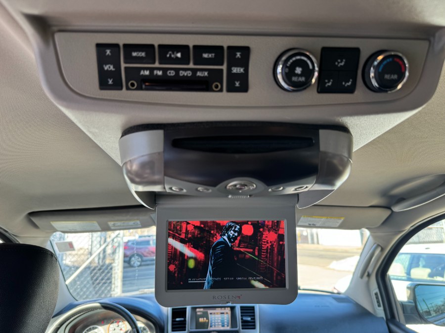 2011 Nissan Armada SV - Photo 13