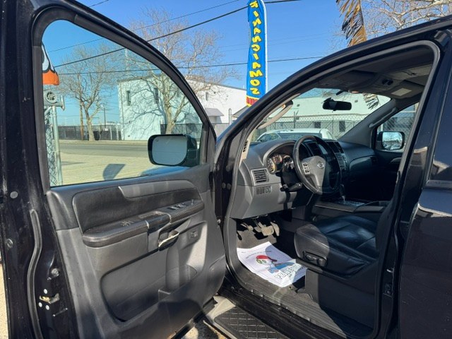 2011 Nissan Armada SV - Photo 6