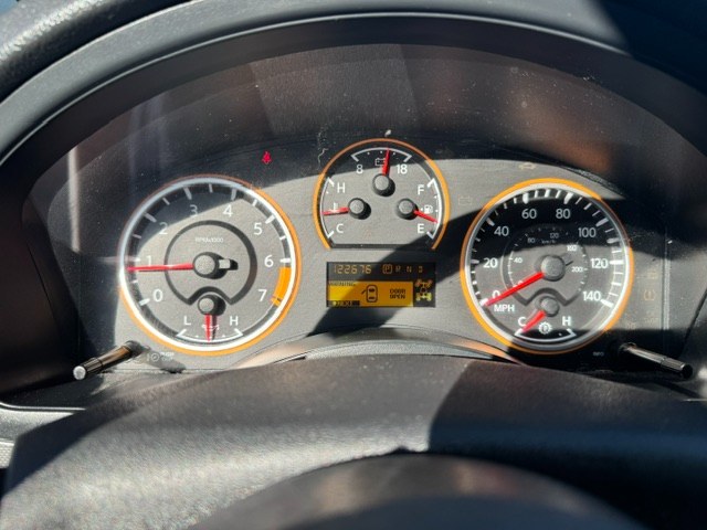 2011 Nissan Armada SV - Photo 9