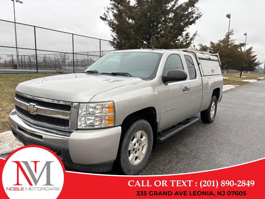 Used 2009 Chevrolet Silverado 1500 in Leonia, New Jersey | Noble Motor Cars LLC. Leonia, New Jersey