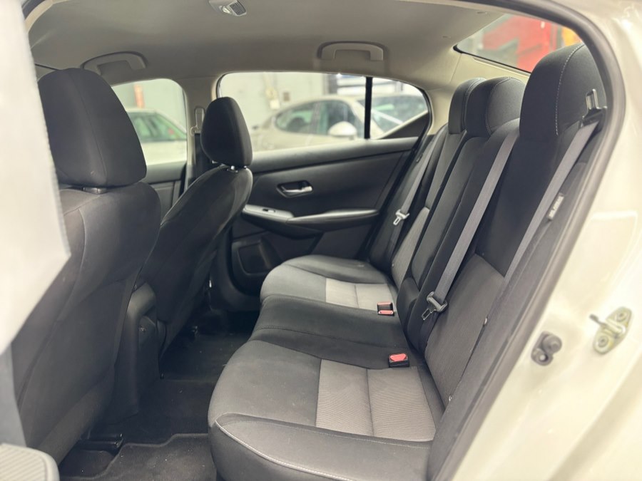 2022 Nissan Sentra SV - Photo 10
