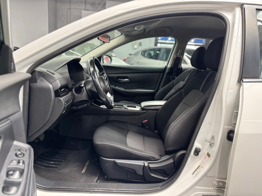 2022 Nissan Sentra SV - Photo 6