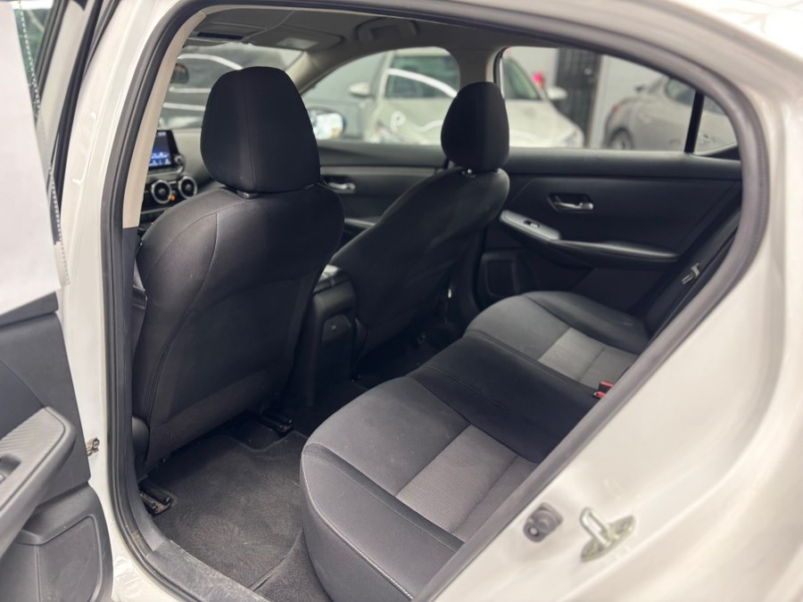 2022 Nissan Sentra SV - Photo 12